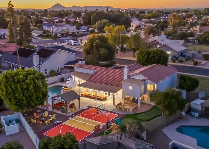 Sleeps 19 Pool Sport Court Putt Putt Gym * Mesa