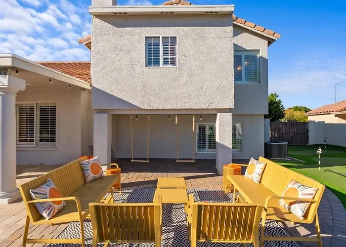 Holiday home Sleeps 19 Pool Sport Court Putt Putt Gym Mesa