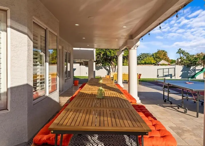 Sleeps 19 Pool Sport Court Putt Putt Gym Holiday home